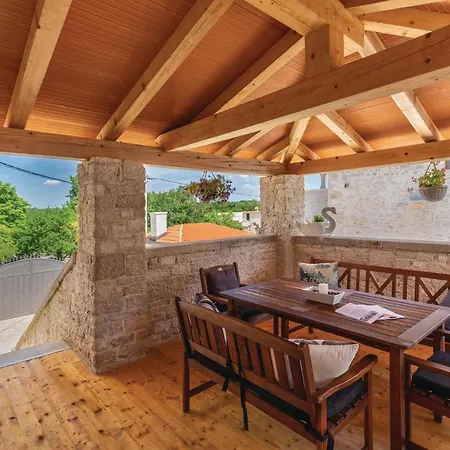 5 Bedroom Gorgeous In * Korenici